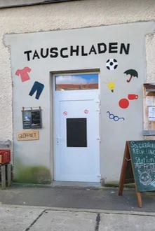 Tauschladen Leipzig-Plagwitz – Ort für gemeinschaftliches Tauschen von Kleidung, Büchern und Haushaltsgegenständen