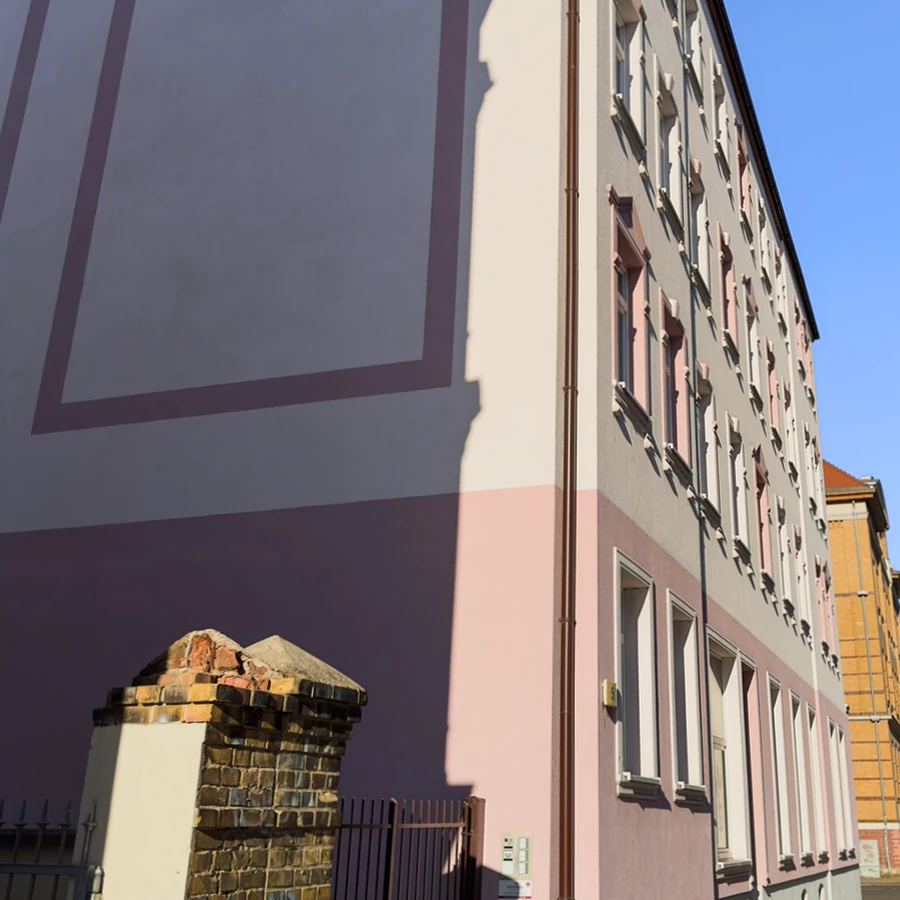 Einfahrtstor und Klingelanlage – Gießerstraße 50, Leipzig-Plagwitz | Kulagin Vermietung