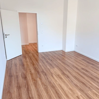 Wohnzimmer der 3-Zimmer-Wohnung in Leipzig-Plagwitz – hell und offen Helles Wohnzimmer der 3-Zimmer-Wohnung in Leipzig-Plagwitz